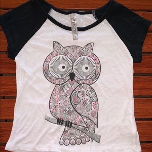 🍀Short sleeve black & white owl tshirt
